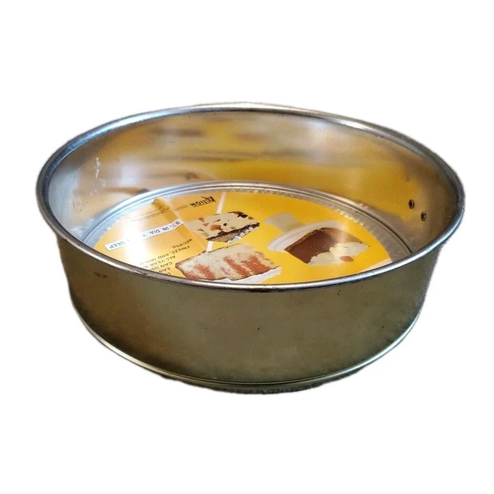 Vintage 70s Metal SPRING Cake Pan by Action Industries 9.5